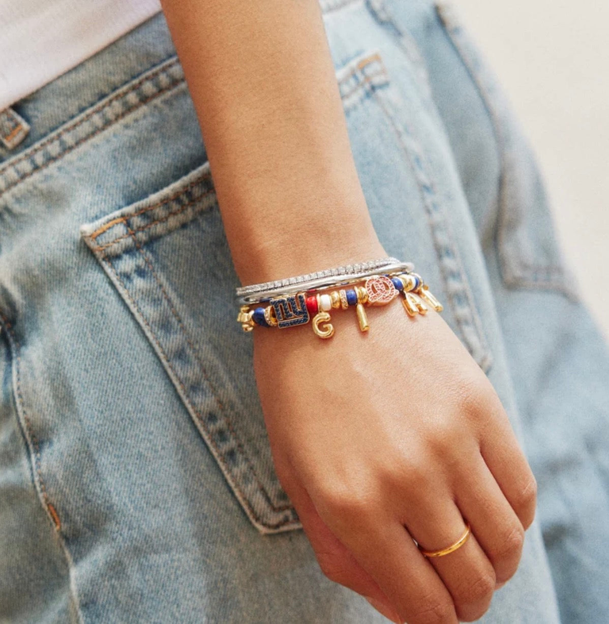 Bauble Bar - Multi/Gold NY Giants NFL Beaded Charm Bracelet