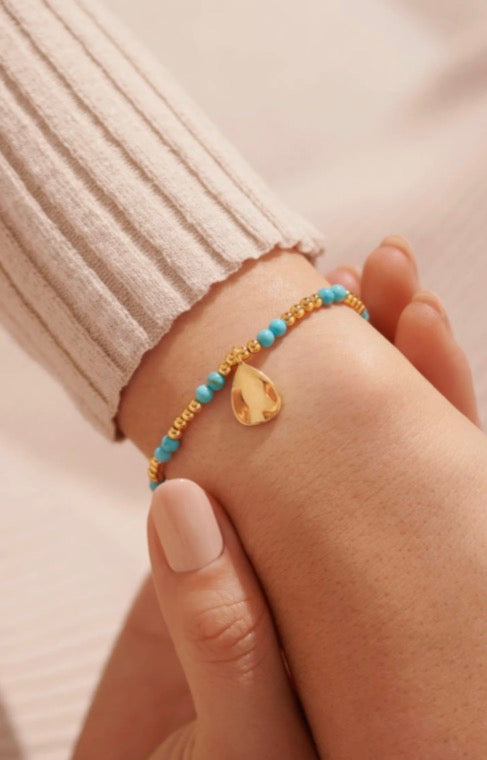 A Littles & Co. - A Little December Bracelet