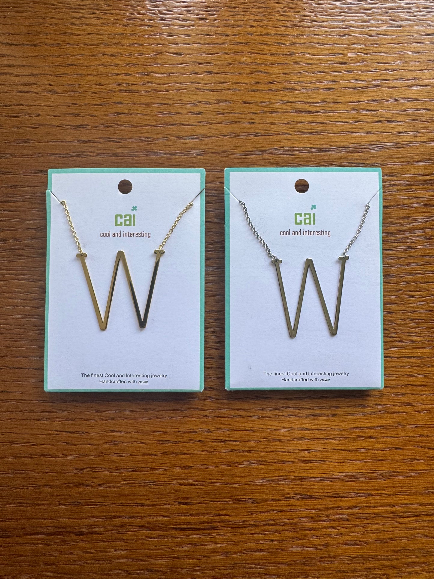 cai Medium Initial Necklace - Letter W
