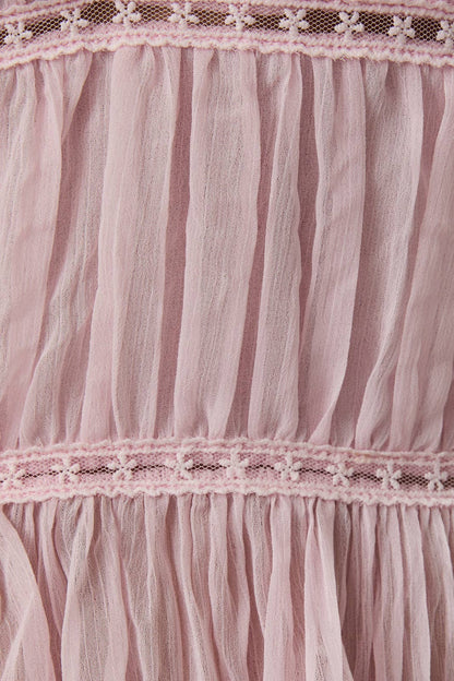 LACE TRIM DETAIL V-NECK SLEEVELESS TOP