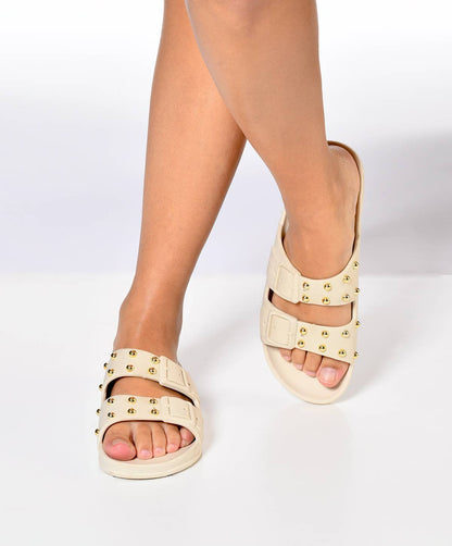 Cacatoès Domed Studs White Sandals