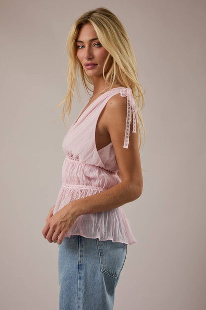 LACE TRIM DETAIL V-NECK SLEEVELESS TOP