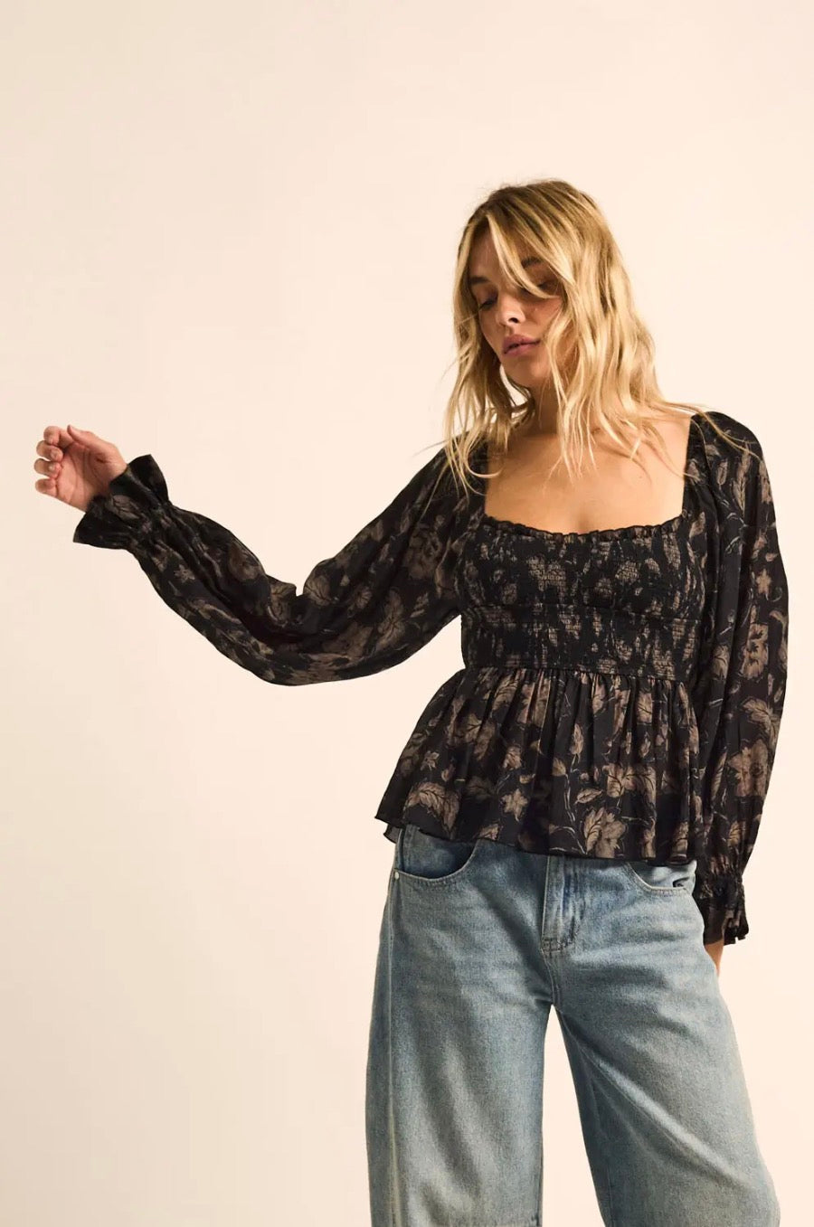 Floral-Print Smocked Sweetheart Peplum Bubble-Sleeve Top