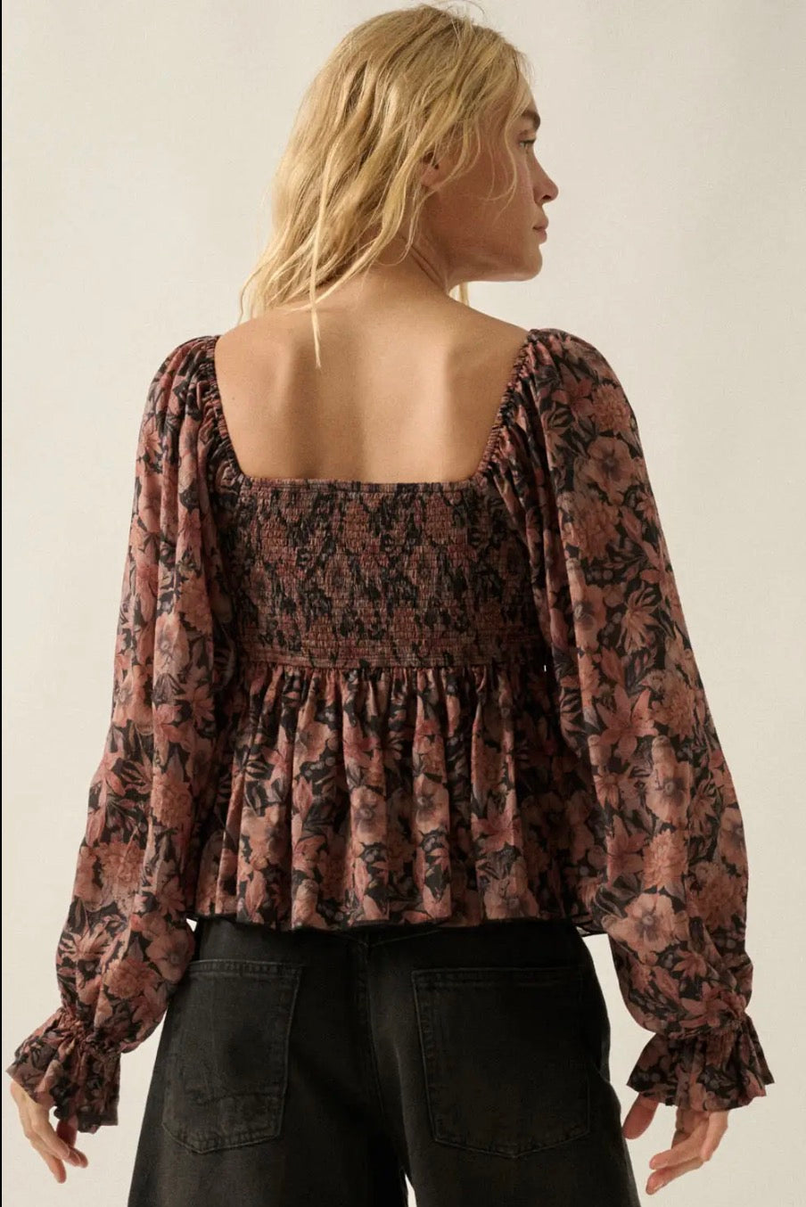 Floral-Print Sweetheart Smocked Peplum Peasant Top