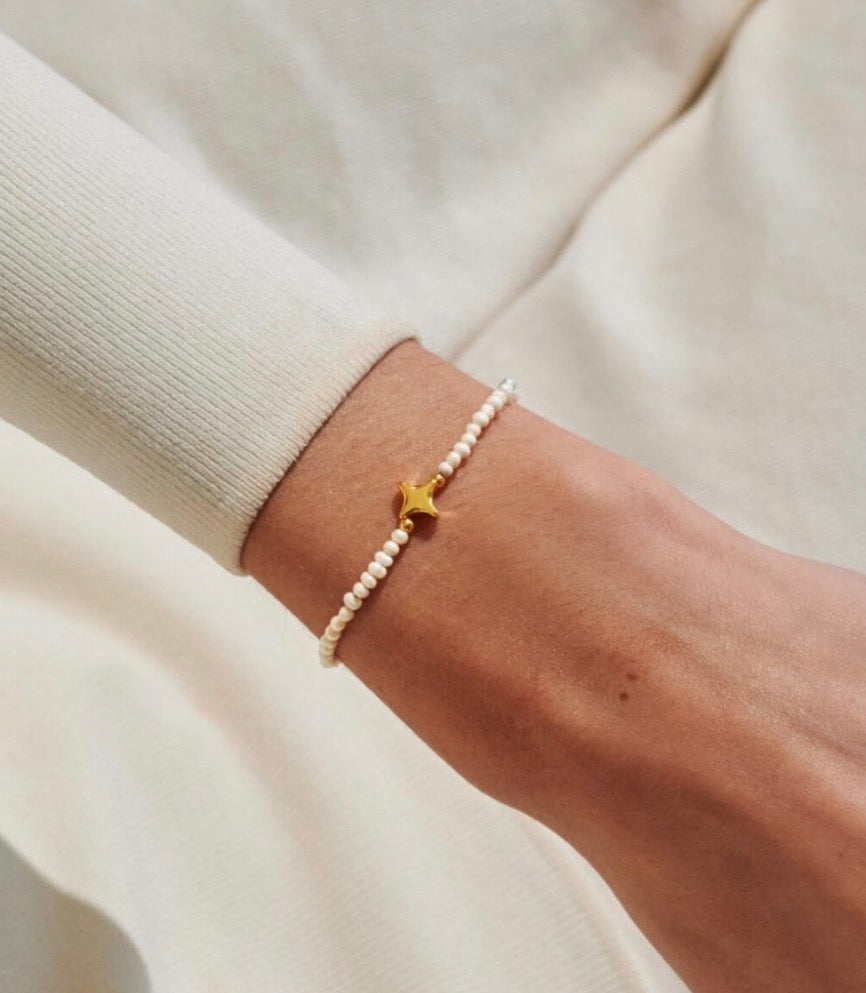 A Littles & Co. - A Little ‘Friendship’s Are Life’s Treasures’ Bracelet