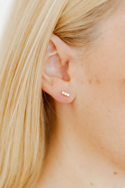 Linny Co Screwback Stud Earrings - Poppy