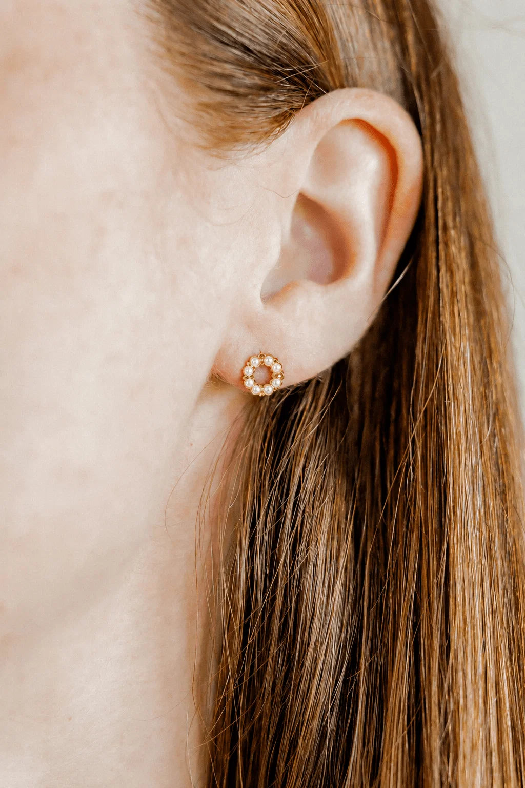 Linny Co Screwback Stud Earring - Brinley Pearl