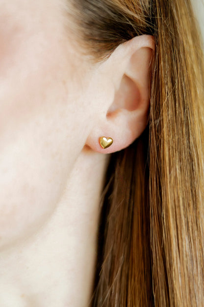 Linny Co Screwback Stud Earring - Hadley Gold