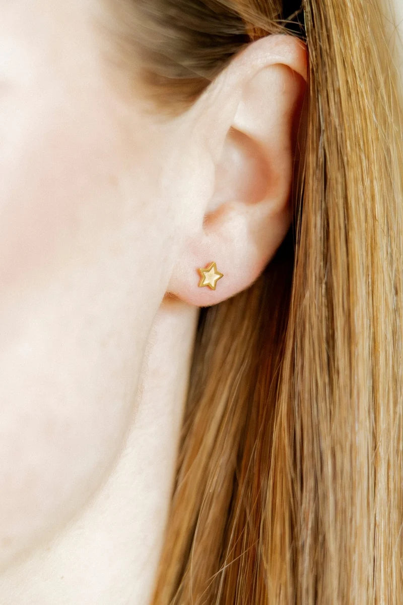 Linny Co Screwback Stud Earring - Lennon Star Gold