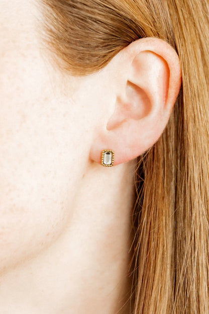 Linny Co Screwback Stud Earring - Madison Clear