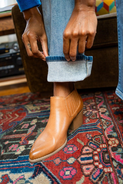 Judy Blue Mid Rise Thermal Bootcut Jeans Light Wash