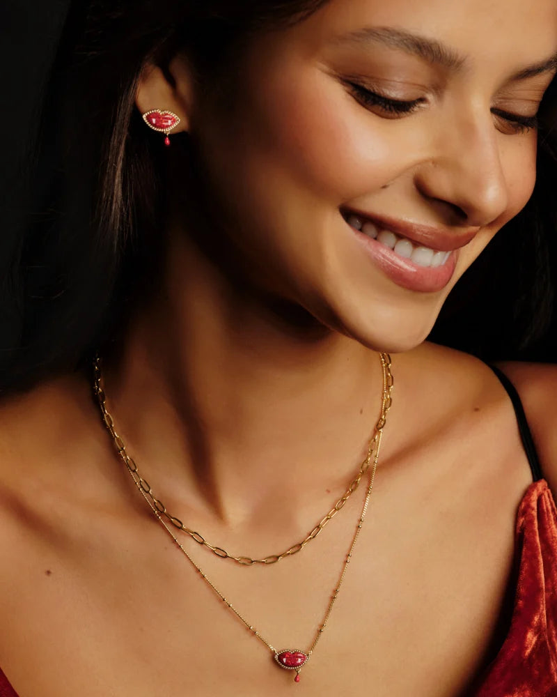 Kendra Scott Vampire Gold Short Pendant Necklace