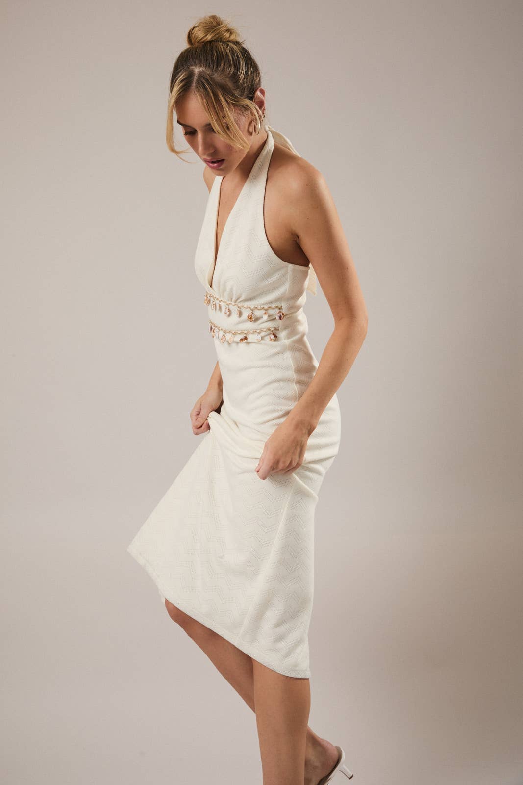 V NECK HALTER SHELL TRIM DETAILED DRESS